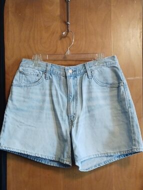 Levi Shorts